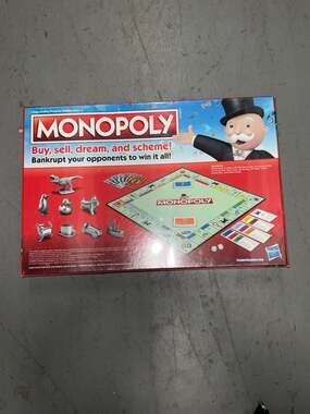 Monopoly Classic Board Game 2017 Token Vote Edition Sealed (C1009)